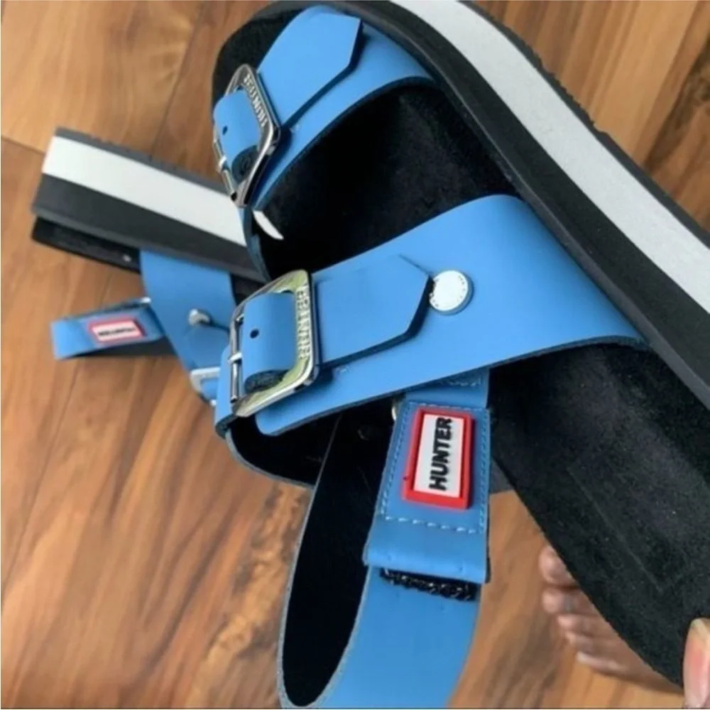 Hunter wedge two straps platform sandals 10